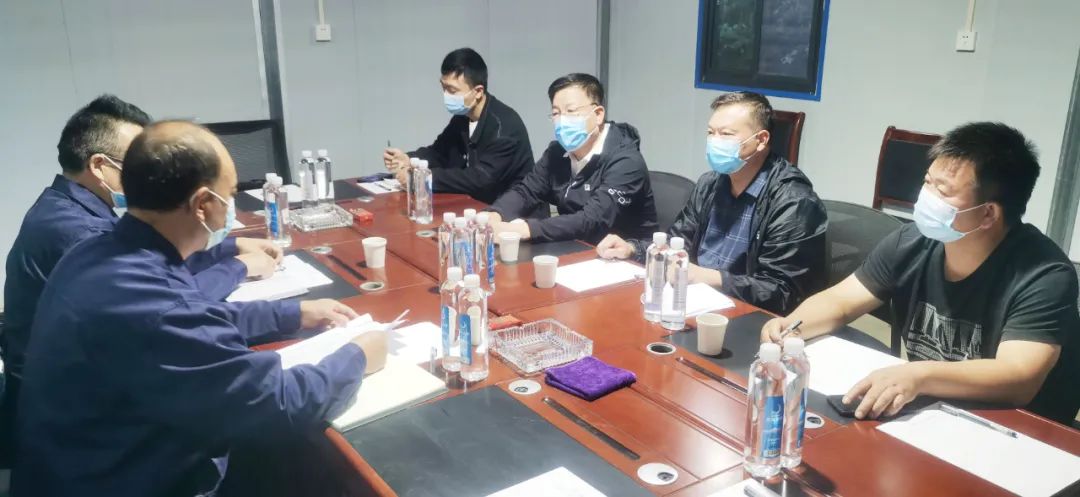 盧氏縣人民政府副縣長(zhǎng)呂宏偉國慶節(jié)前到中科礦業(yè)檢查安全生產(chǎn)工作